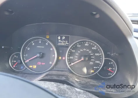 2014 Subaru Legacy 2.5I Premium из США, поврежденный, VIN 4S3BMBC68E3003856